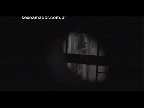 ❤️ Blondie word in die geheim video-opgeneem deur 'n buurtvoyeur wat agter hol bakstene versteek is ❤️❌ Seks op af.porno-negrov.ru