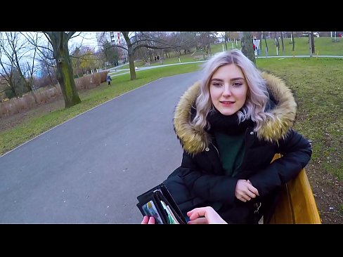 ❤️ Sluk 'n vreemdeling se warm kom vir geld - blowjob in the park deur Eva Elfie ❤️❌ Seks op af.porno-negrov.ru